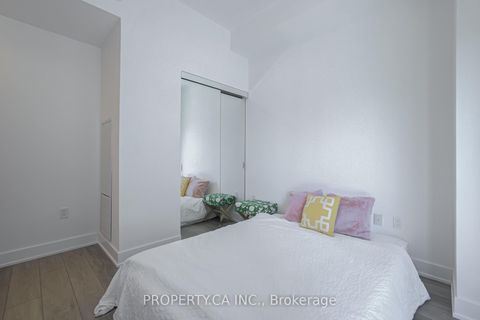 Photo 16 at 102 - 2 Teagarden Court N, Willowdale East, Toronto