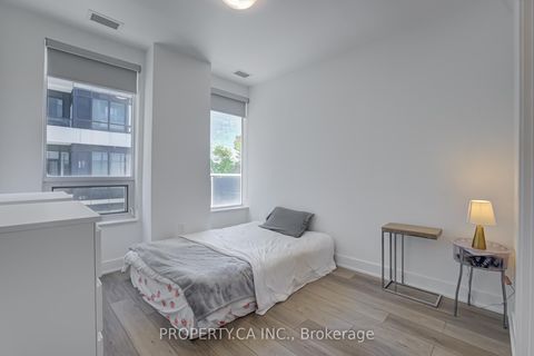Photo 20 at 102 - 2 Teagarden Court N, Willowdale East, Toronto