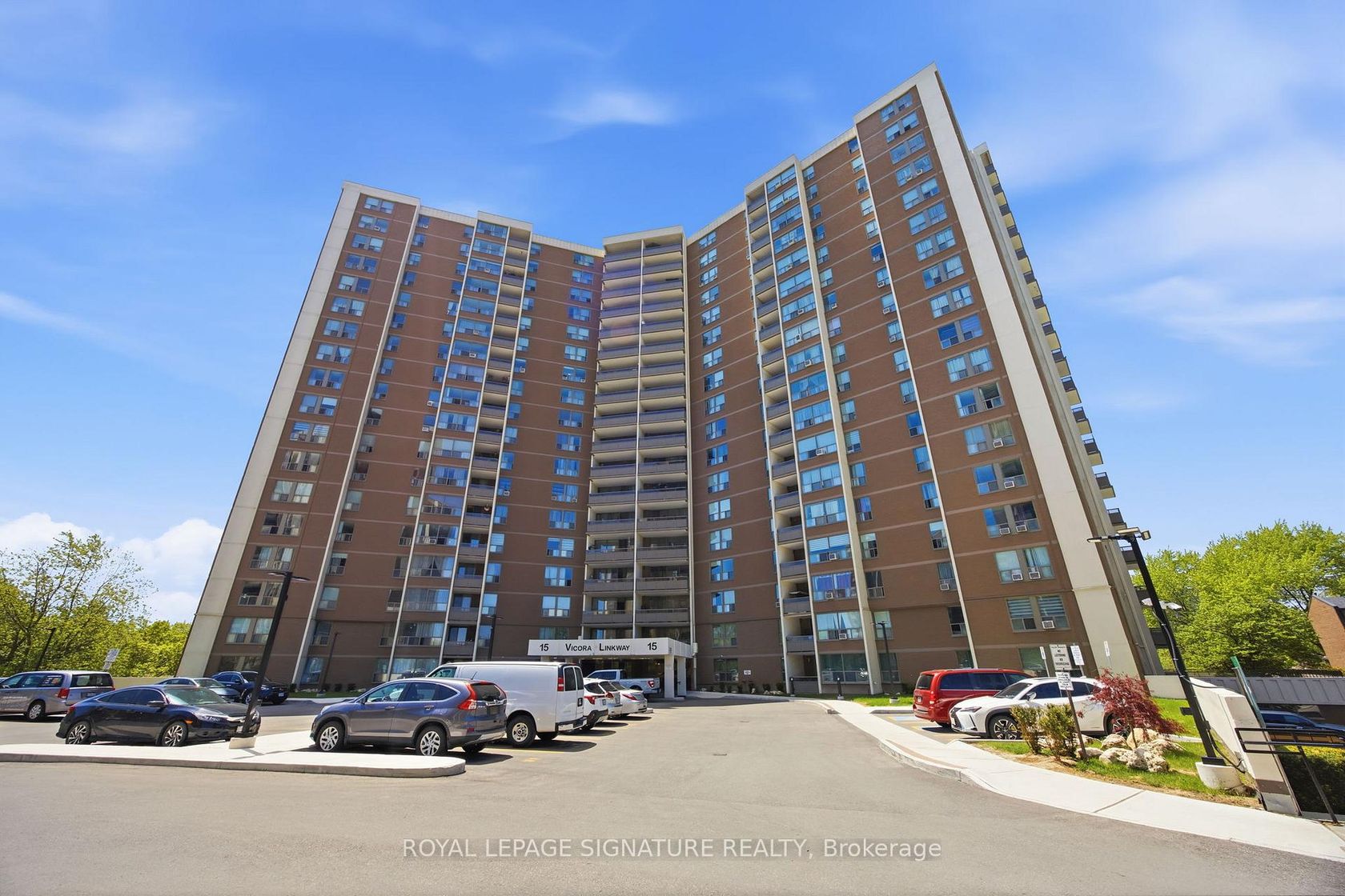 201 - 15 Vicora Linkway, Flemingdon Park, Toronto 