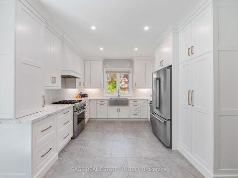 Photo 8 at 888 Cresta Rider Place, Wyndham, Newmarket