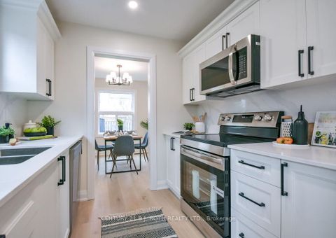 Photo 13 at 20 Hadden Crescent, Cundles East, Barrie