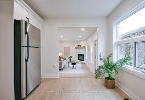 Photo 15 at 20 Hadden Crescent, Cundles East, Barrie