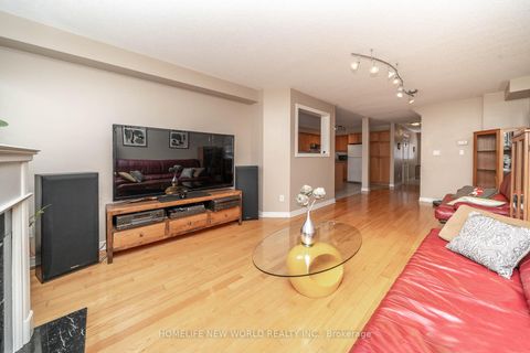 Photo 17 at 26 Cape Breton Court, Oak Ridges Lake Wilcox, Richmond Hill