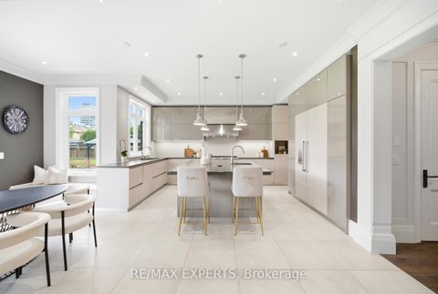 Photo 12 at 38 Railway Street, Maple, Vaughan