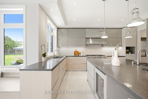 Photo 13 at 38 Railway Street, Maple, Vaughan