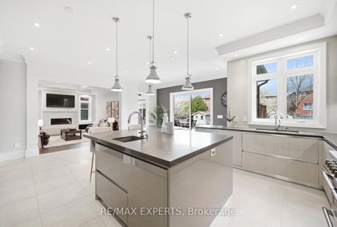 Photo 14 at 38 Railway Street, Maple, Vaughan