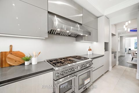 Photo 15 at 38 Railway Street, Maple, Vaughan