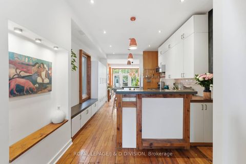 Photo 16 at 41 Noble Street, Roncesvalles, Toronto