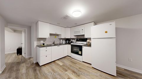 Photo 28 at 291 Kennedy Road E, Cliffside, Toronto