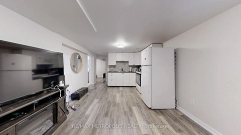 Photo 31 at 291 Kennedy Road E, Cliffside, Toronto