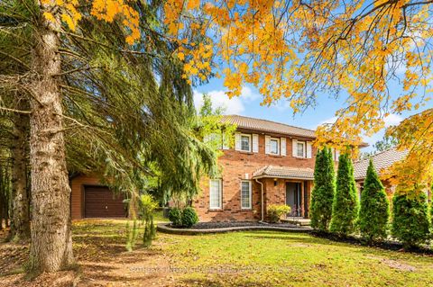 Photo 2 at 23 Hill Farm Road, Nobleton, King