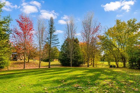 Photo 35 at 23 Hill Farm Road, Nobleton, King