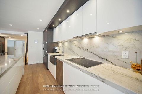 Photo 12 at 601 - 480 Queens Quay W, Waterfront Communities C1, Toronto