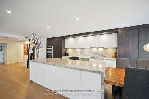 Photo 14 at 601 - 480 Queens Quay W, Waterfront Communities C1, Toronto
