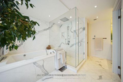 Photo 34 at 601 - 480 Queens Quay W, Waterfront Communities C1, Toronto