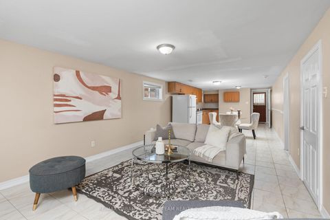 Photo 21 at 82 Button Road, West Woodbridge, Vaughan