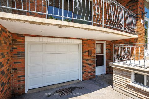 Photo 32 at 82 Button Road, West Woodbridge, Vaughan