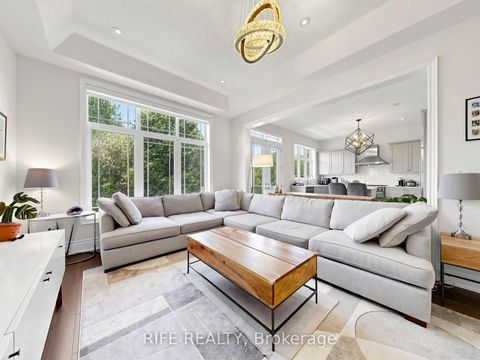 Photo 13 at 18 Rossini Drive, Oak Ridges, Richmond Hill