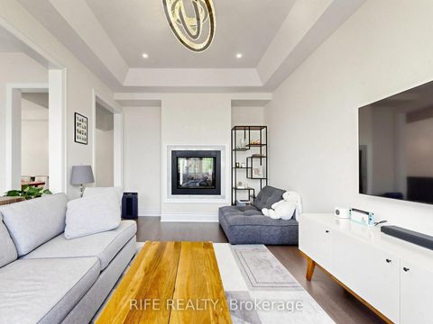 Photo 16 at 18 Rossini Drive, Oak Ridges, Richmond Hill