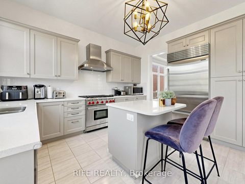 Photo 21 at 18 Rossini Drive, Oak Ridges, Richmond Hill