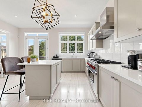 Photo 22 at 18 Rossini Drive, Oak Ridges, Richmond Hill