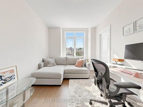 Photo 36 at 18 Rossini Drive, Oak Ridges, Richmond Hill