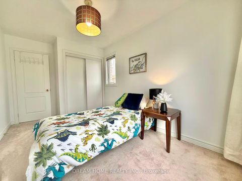 Photo 16 at 208 Tom Taylor Crescent, Summerhill Estates, Newmarket