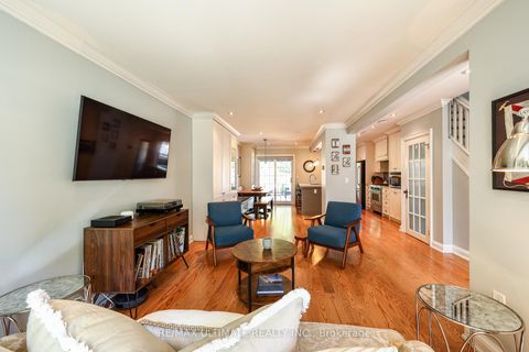 Photo 8 at 503 Sutherland Drive, Leaside, Toronto