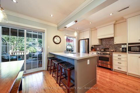 Photo 12 at 503 Sutherland Drive, Leaside, Toronto