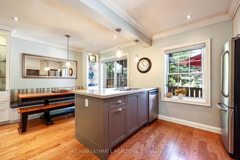 Photo 14 at 503 Sutherland Drive, Leaside, Toronto