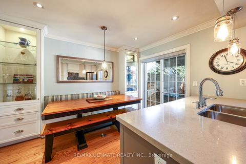 Photo 15 at 503 Sutherland Drive, Leaside, Toronto