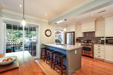 Photo 17 at 503 Sutherland Drive, Leaside, Toronto