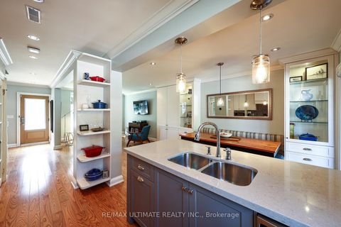 Photo 19 at 503 Sutherland Drive, Leaside, Toronto