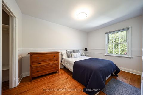 Photo 29 at 503 Sutherland Drive, Leaside, Toronto