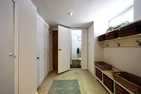 Photo 37 at 503 Sutherland Drive, Leaside, Toronto