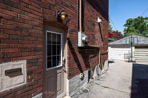Photo 39 at 503 Sutherland Drive, Leaside, Toronto