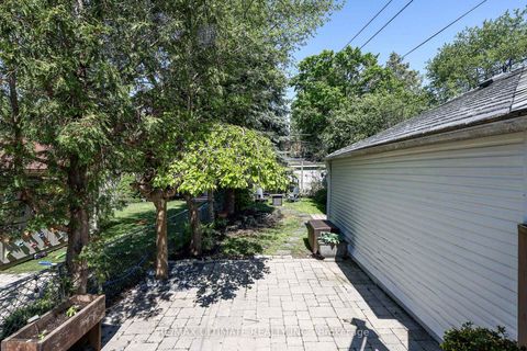 Photo 45 at 503 Sutherland Drive, Leaside, Toronto