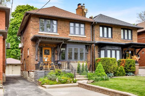 Photo 1 at 10 Valleyview Gardens, Lambton Baby Point, Toronto