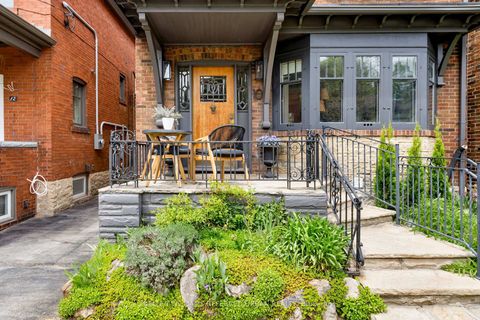Photo 4 at 10 Valleyview Gardens, Lambton Baby Point, Toronto