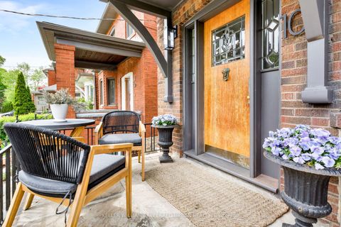 Photo 5 at 10 Valleyview Gardens, Lambton Baby Point, Toronto