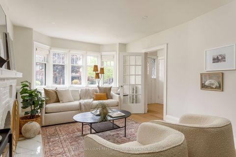 Photo 9 at 10 Valleyview Gardens, Lambton Baby Point, Toronto