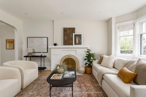 Photo 10 at 10 Valleyview Gardens, Lambton Baby Point, Toronto