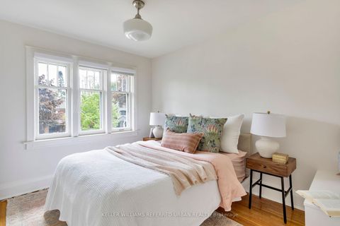 Photo 29 at 10 Valleyview Gardens, Lambton Baby Point, Toronto