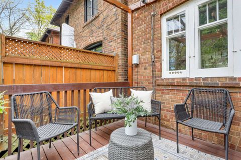 Photo 40 at 10 Valleyview Gardens, Lambton Baby Point, Toronto
