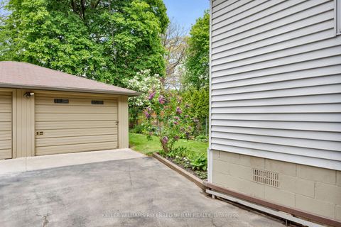 Photo 44 at 10 Valleyview Gardens, Lambton Baby Point, Toronto