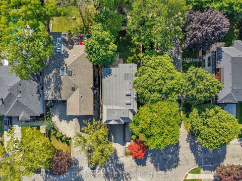 Photo 2 at 131 Bannockburn Avenue, Nortown, Toronto