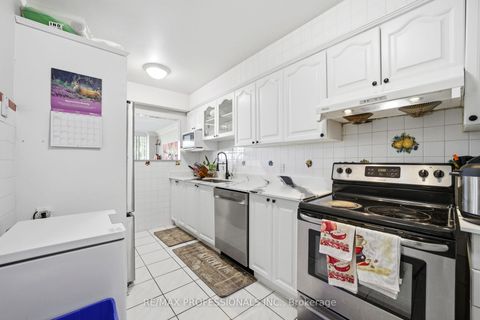 Photo 11 at 204 - 19 Four Winds Drive, York University Heights, Toronto