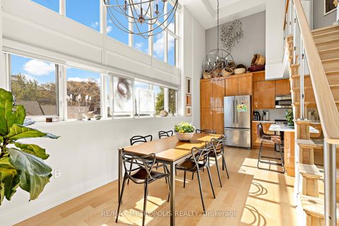 Photo 17 at 438 - 437 Roncesvalles Avenue, Roncesvalles, Toronto