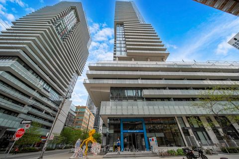 Photo 3 at 603 - 161 Roehampton Avenue, Mount Pleasant West, Toronto