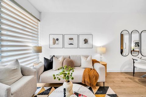 Photo 12 at 603 - 161 Roehampton Avenue, Mount Pleasant West, Toronto